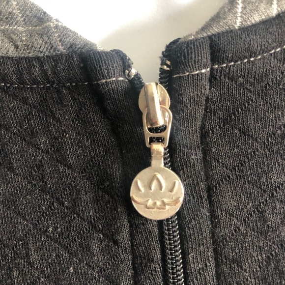 Beyond Yoga Quilted Colorblock Raglan Long Sleeves Jacket Size S - Picture 6 of 12